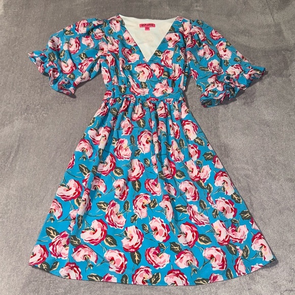 Betsey Johnson Women's-Size:6 -Floral Dress 3/4 Sleeve Ruffle -Knee Length Lined - Picture 1 of 9